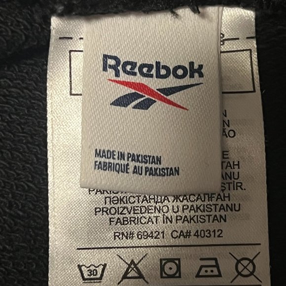 ๐ธ REEBOK CLASSIC RUNNING SHORTS BLACK/WHITE ๐ธ - Picture 5 of 6